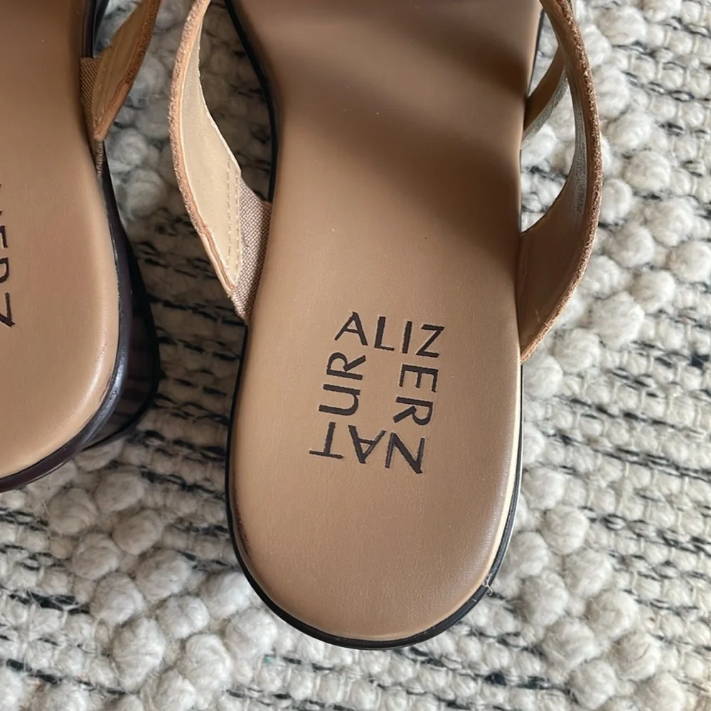 Naturalizer Sandals Shoes Women's Vivy Wedge Tan/Gold Sz: 8.5